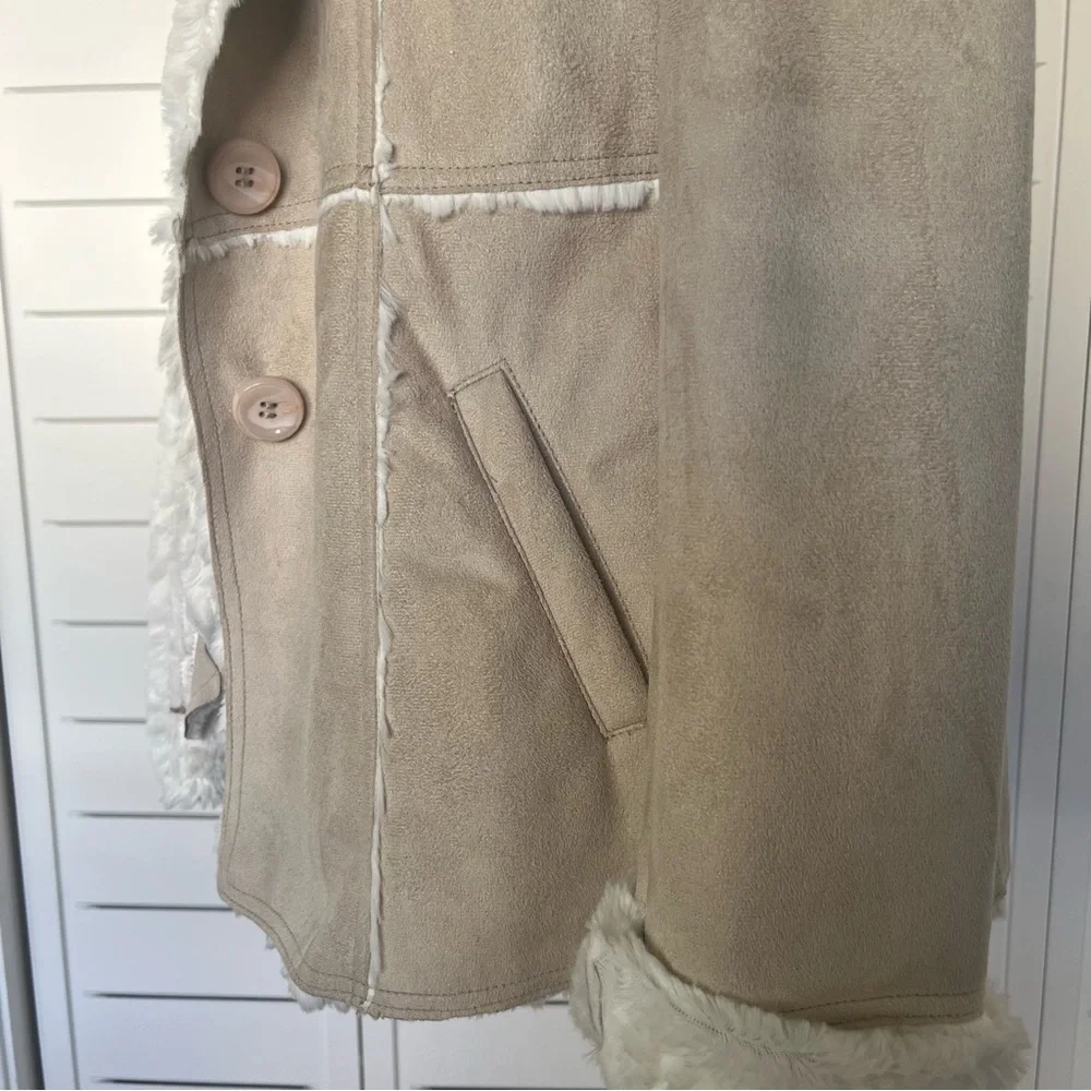Cowgirl Legend NWOT Women's Faux Suede Tan Shearling Jacket Sz L - Picture 4 of 13